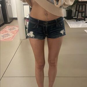 Hollister Low Rise Denim / Jean Shorts | Size 0 24 | Dark Wash